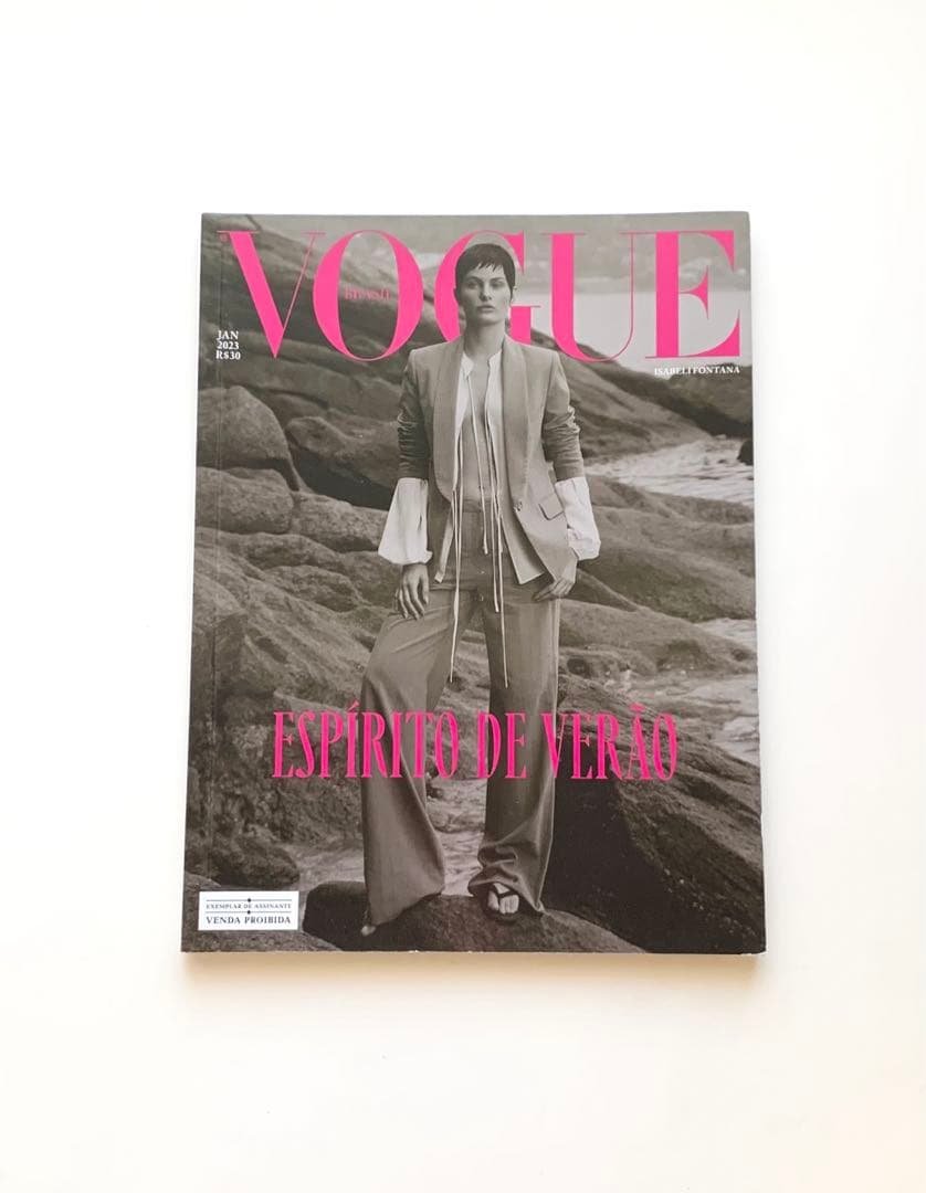 女性情報誌 Vogue Brasil Magazine January 2023 VALENTINA SAMPAIO - VOGUE BRAZIL JANUARY 2024 - editorials | The